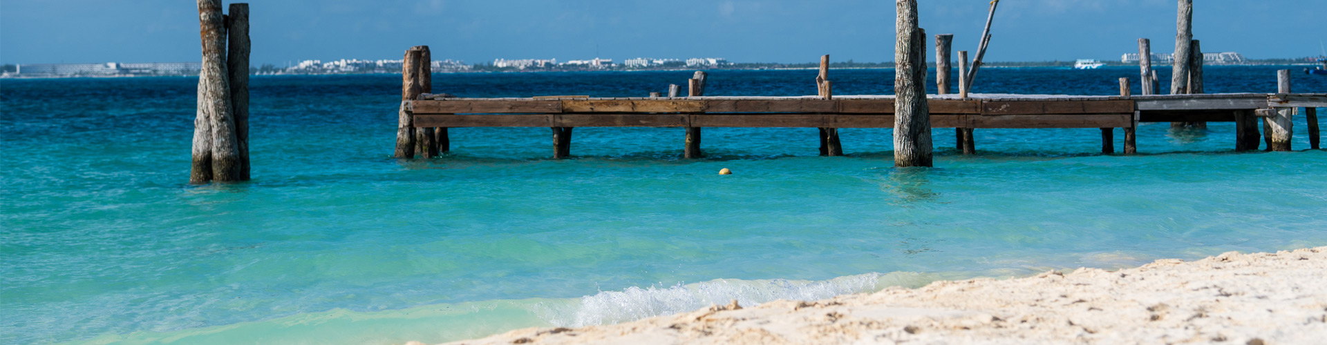 Sargassum free beach in Isla Mujeres