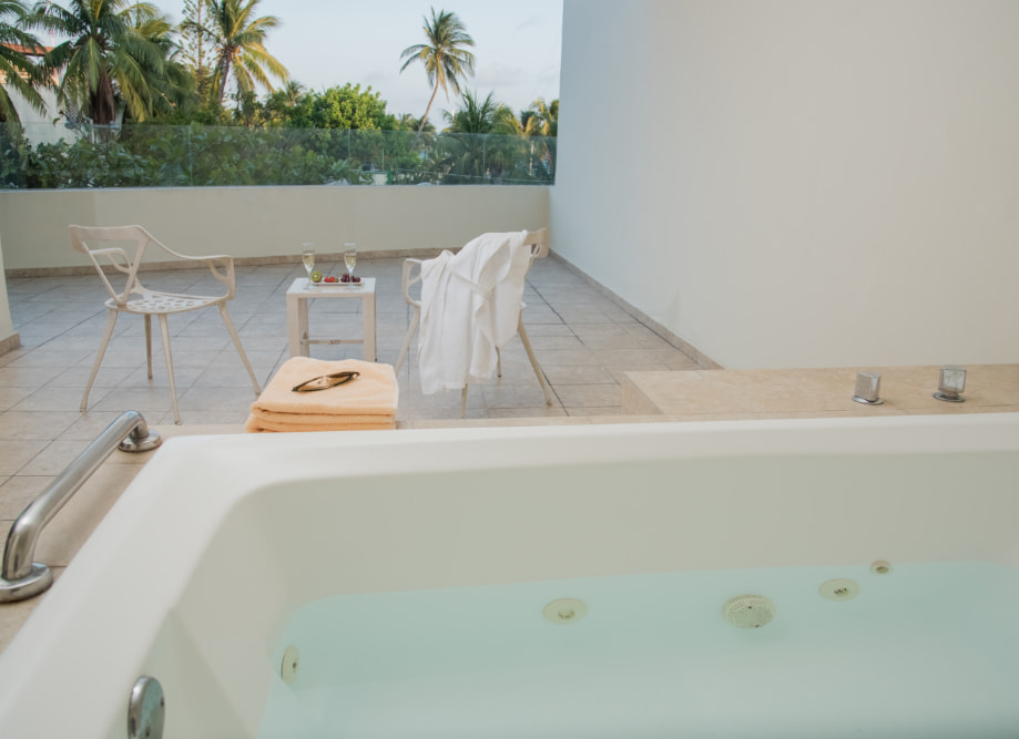 Jacuzzi of our Premium Suite Room, in Isla Mujeres